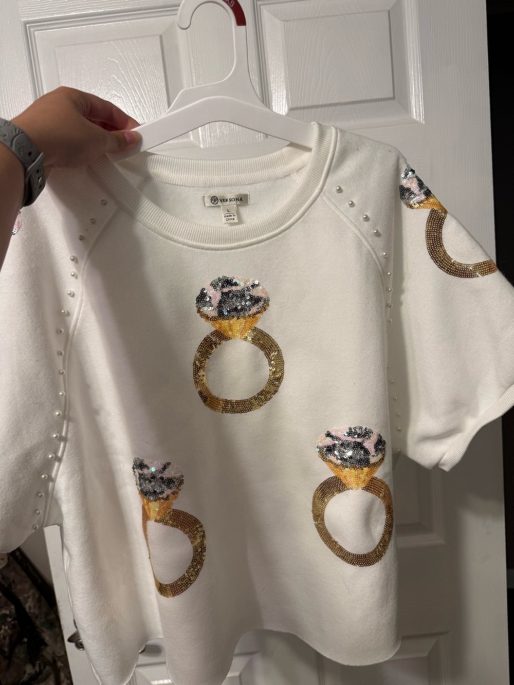 Versona White Short-Sleeve Sequin Ring Embellished Top
